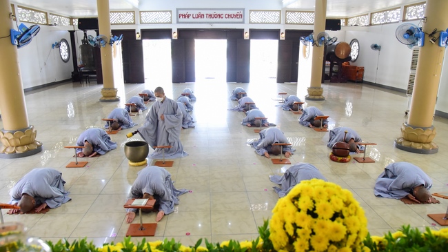 Lễ truyền giới Sa di Phương Trượng